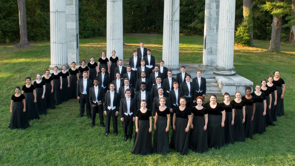 Westminster Choir posing as a goup outside