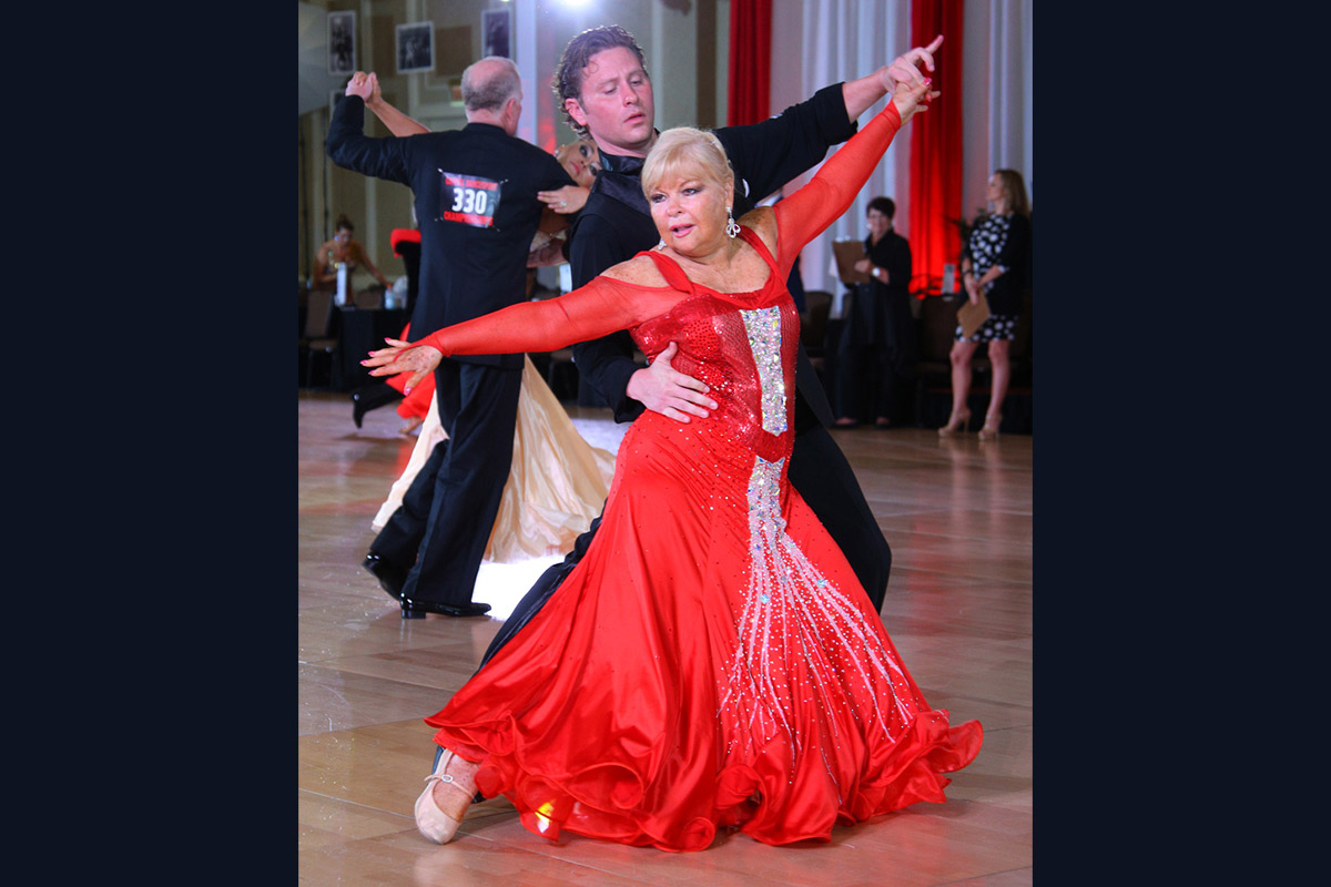 Patti Izzo and Brian Stark dancing