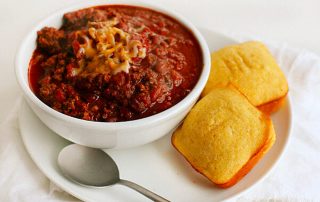 Chili and cornbread