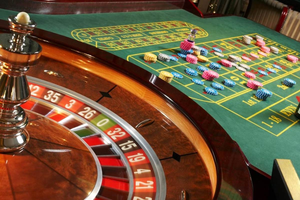 Roulette, casino games