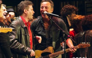 Bruce Springsteen singing at Winterfest