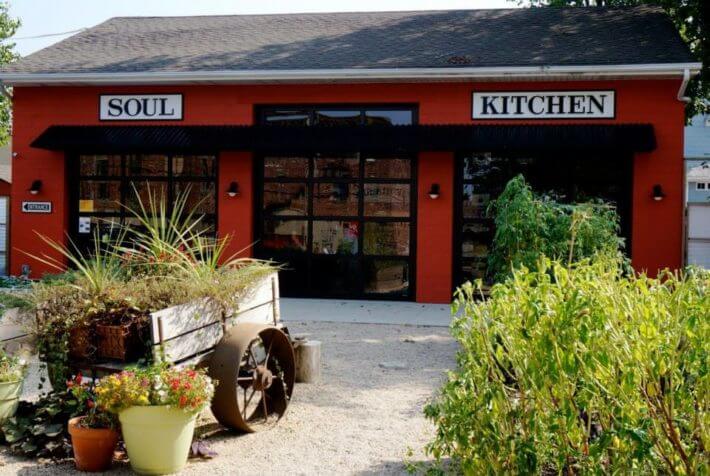 Soul Kitchen, exterior