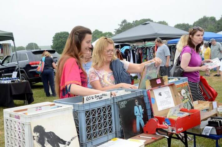 Vendors at Eco Elephant